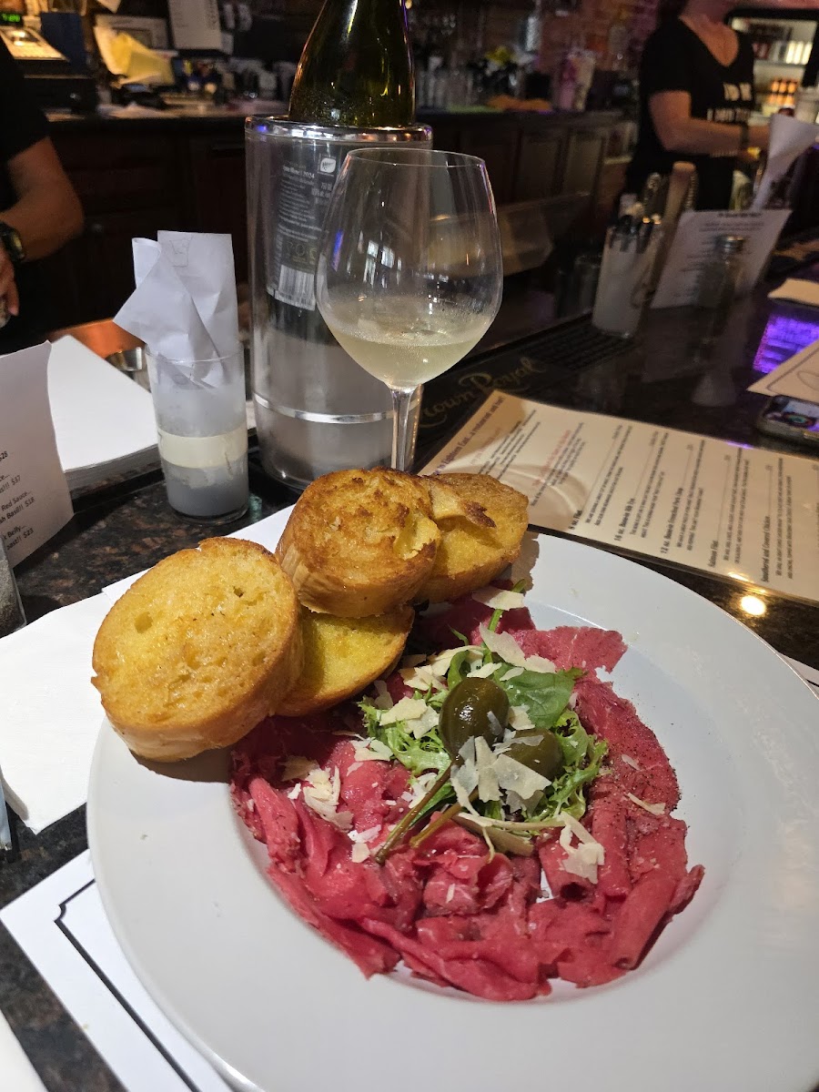 Eighteen East Restaurant And Bar